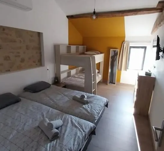 24 Personnes * La Gaubretiere