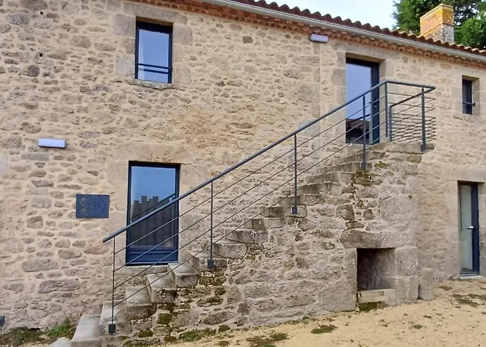 Hébergement de vacances 24 Personnes *